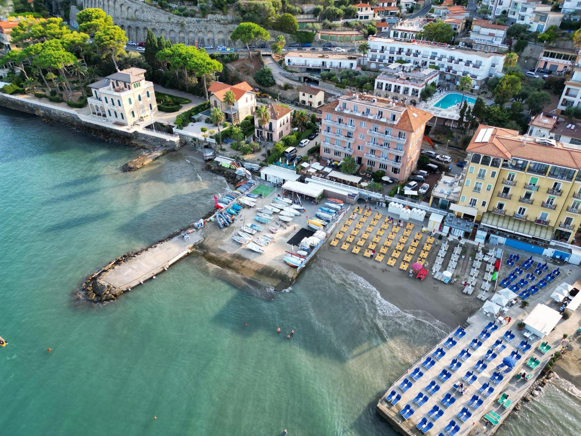 Golfo E Palme Hotel 3*