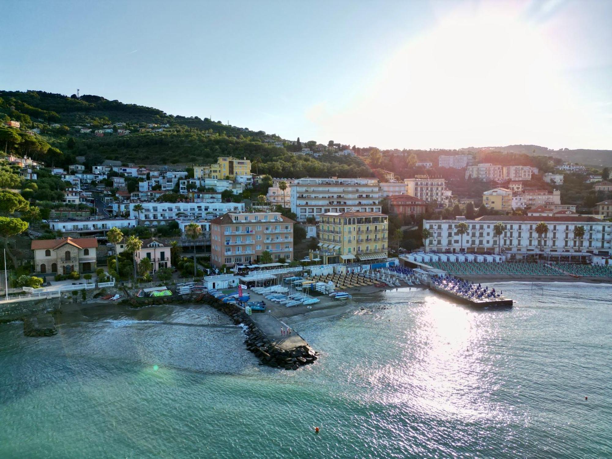 Golfo E Palme Diano Marina