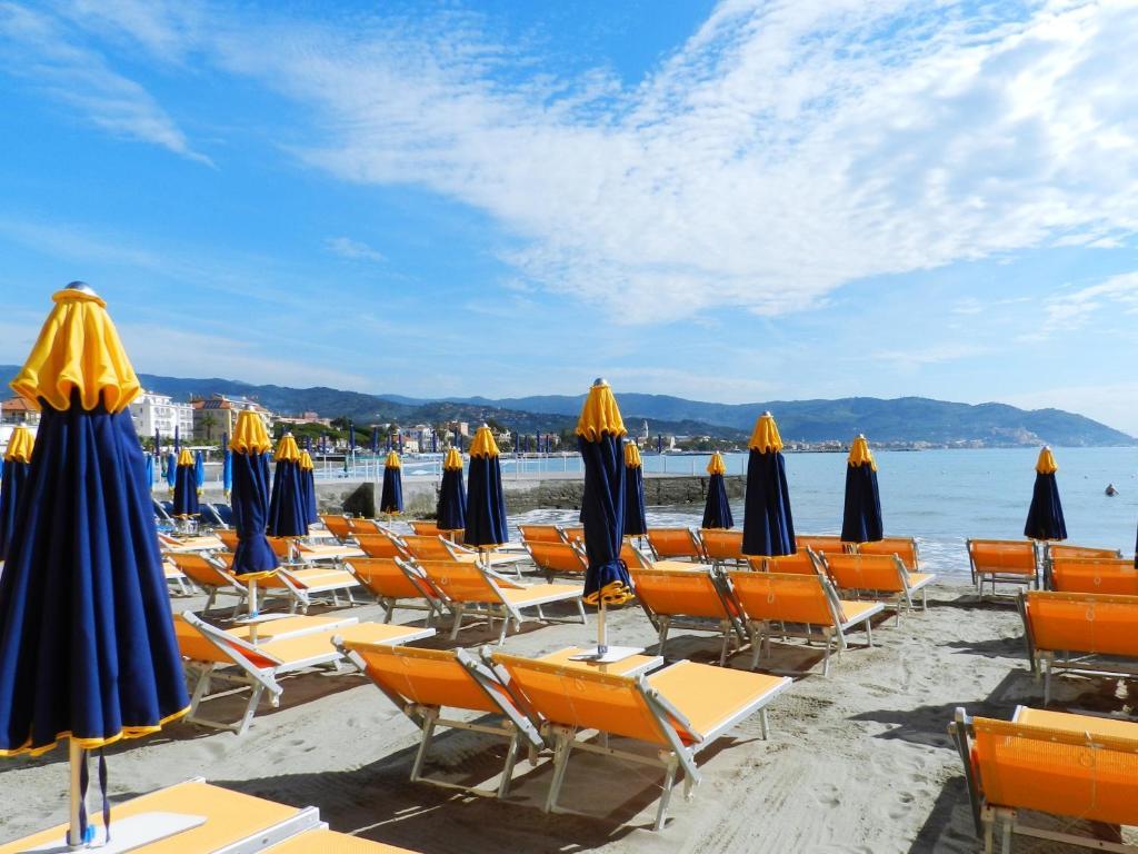 Hotel Golfo E Palme