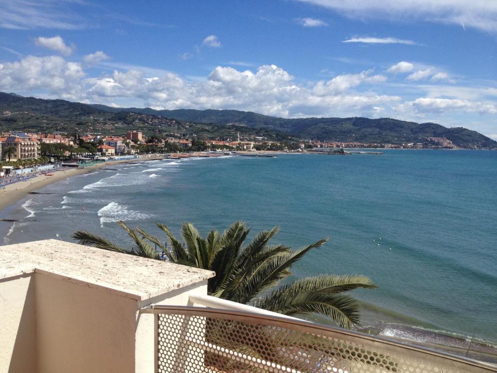 Golfo E Palme 3*